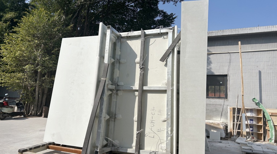 廣清大型工業(yè)園廠房UHPC門(mén)頭幕墻造型